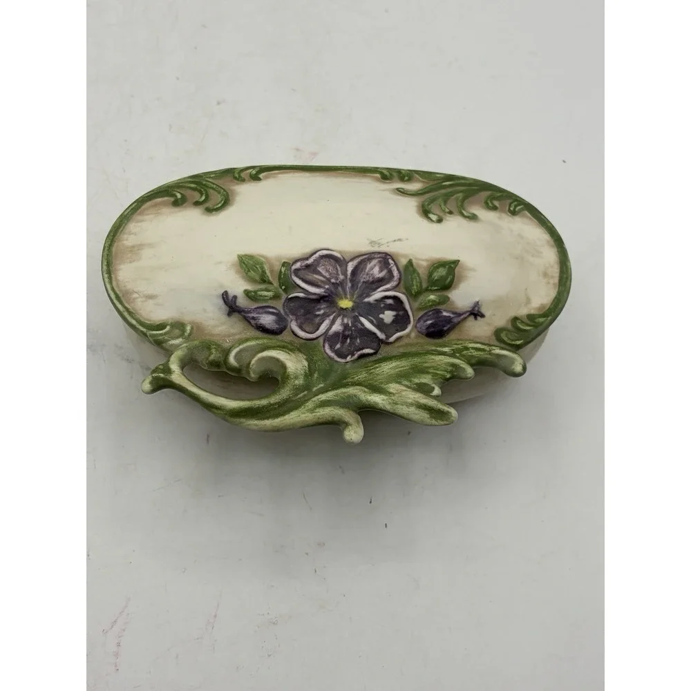 Vintage Art Nouveau Style Ceramic Covered Trinket‎ Box Floral Vanity Jewelry